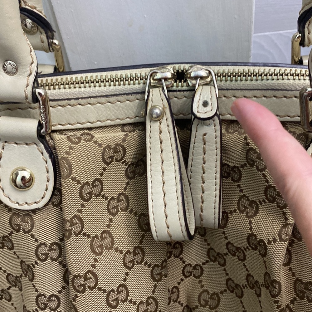 Authentic Gucci Sukey crossbody shoulder purse. - Picture 4 of 17